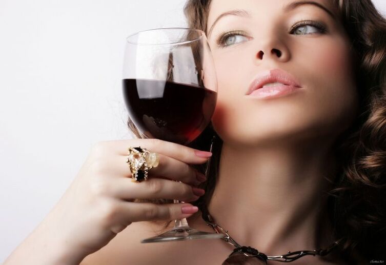 Incluso unha muller rica é propensa ao alcoholismo